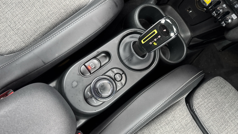 MINI Hatchback 135kW Cooper S Level 2 33kWh 3dr Auto Electric Hatchback